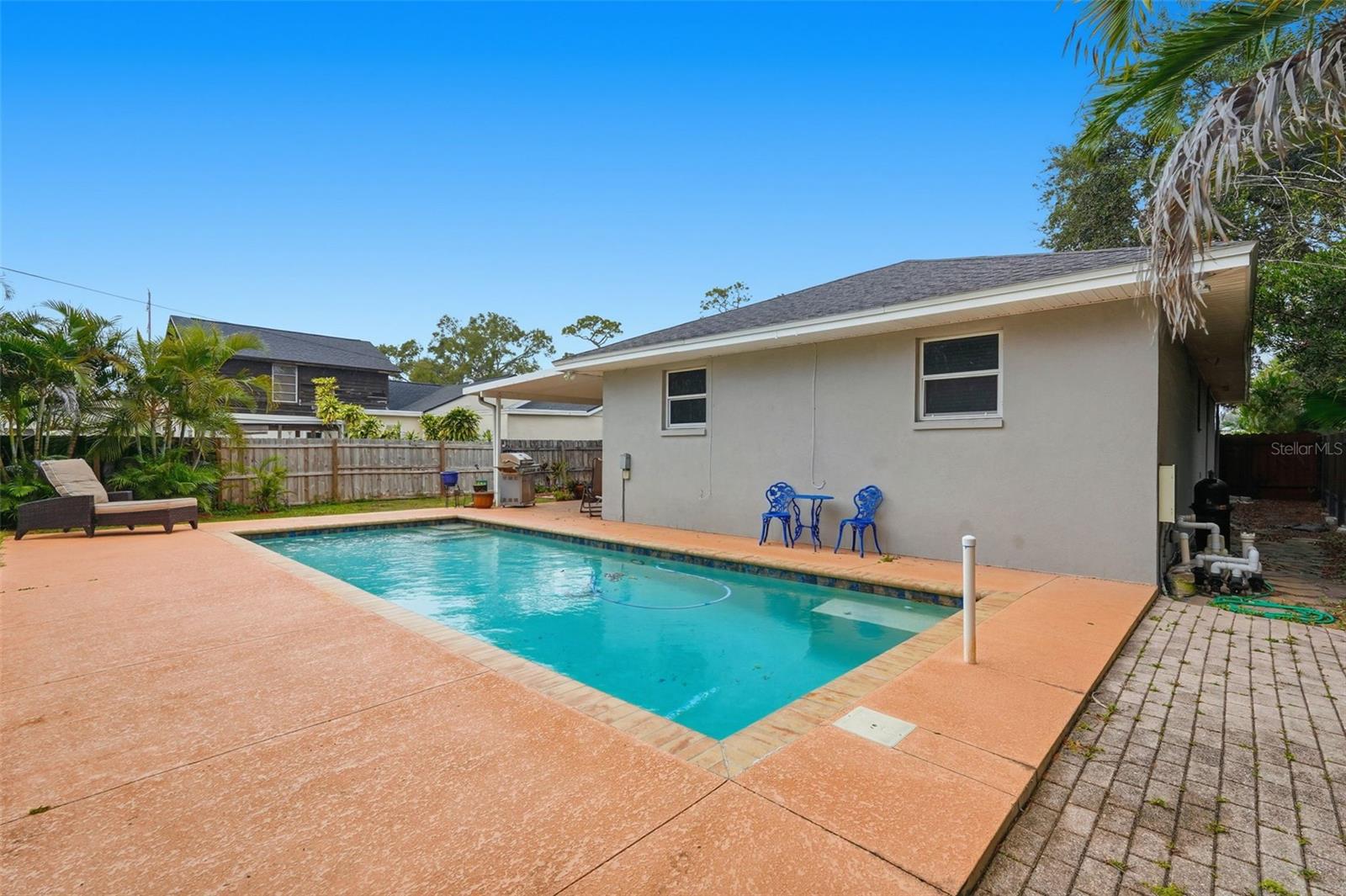 Image 45 of 56 For 2620 49th Avenue N