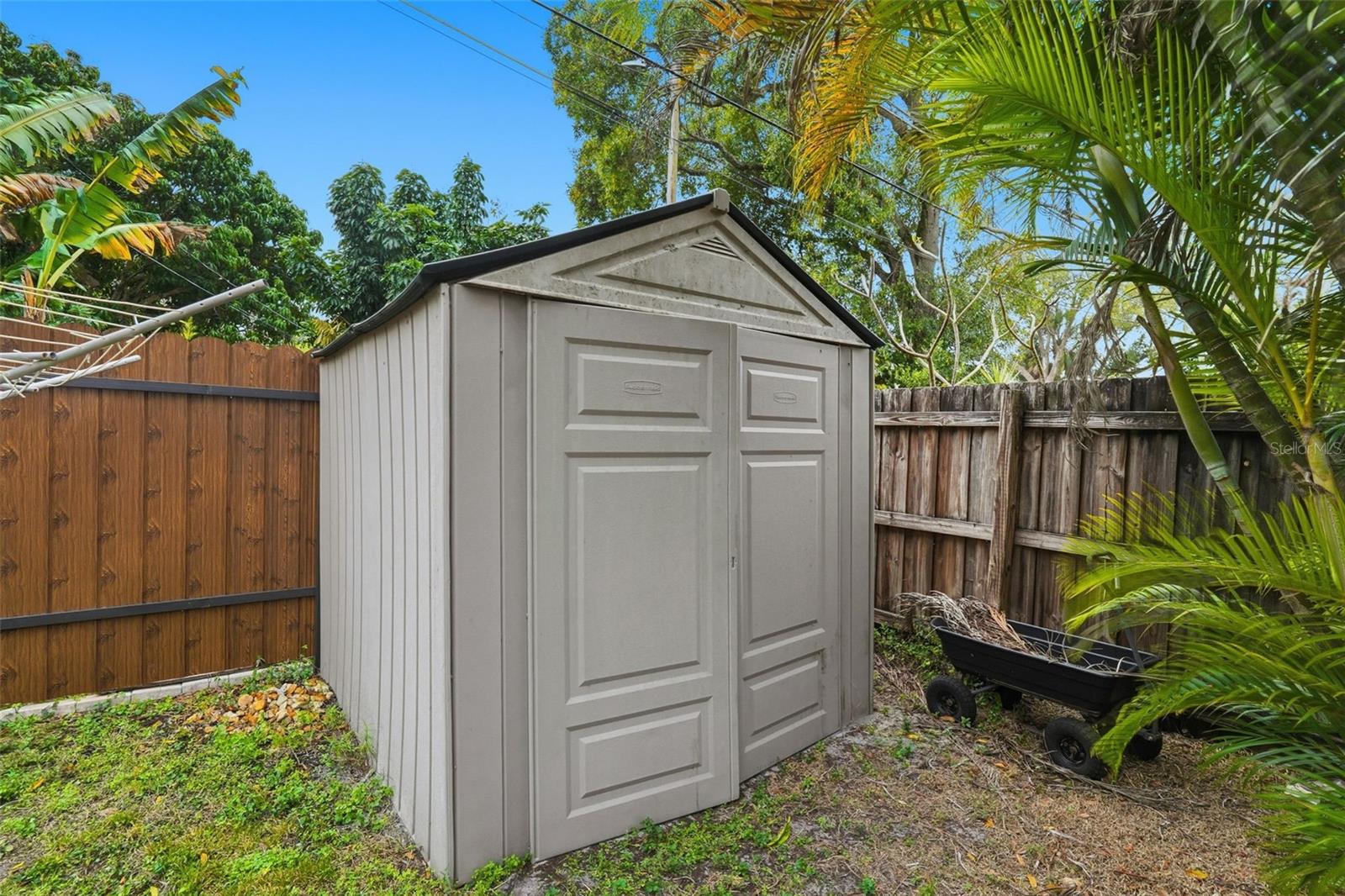 Image 46 of 56 For 2620 49th Avenue N