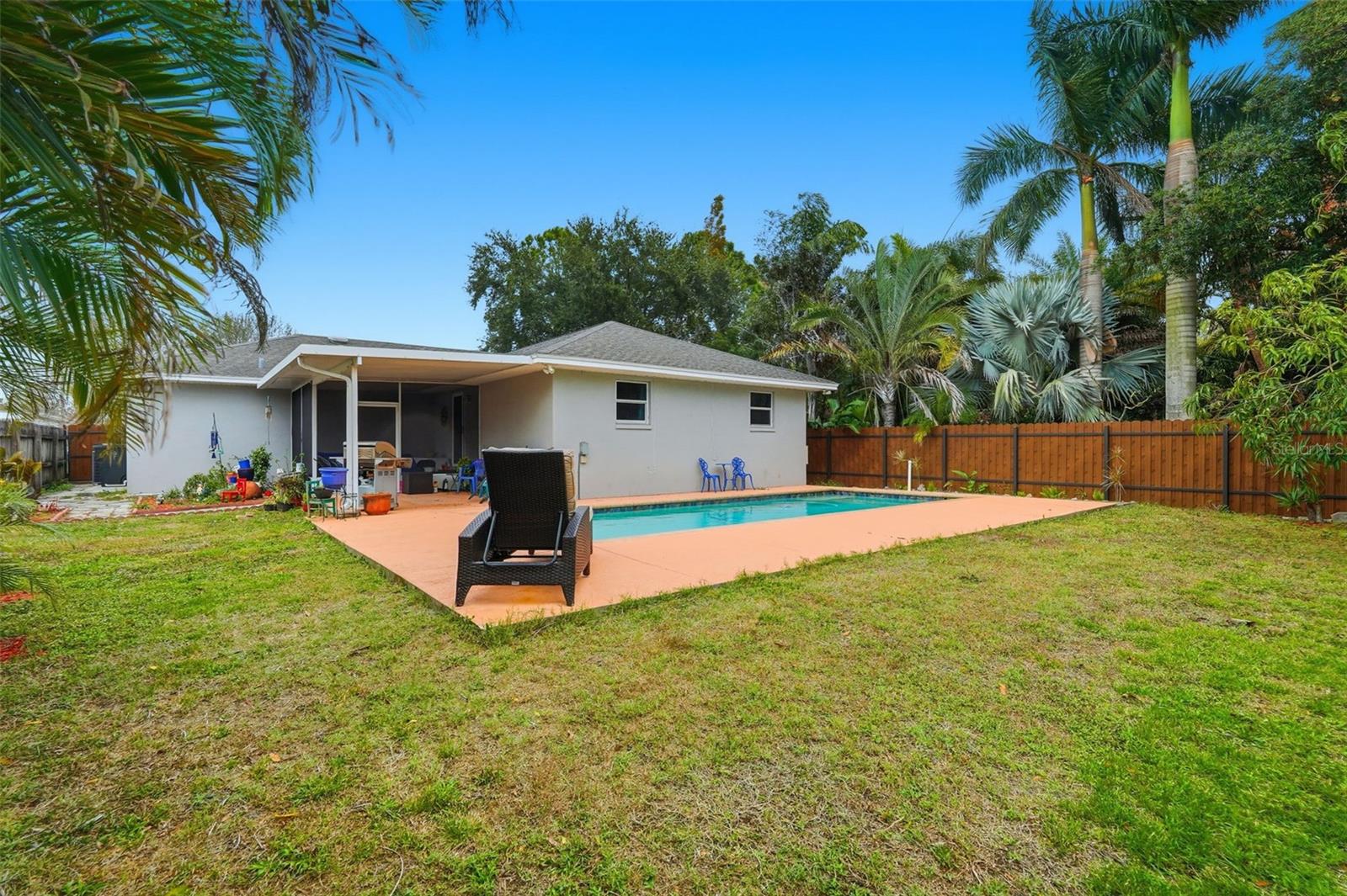 Image 48 of 56 For 2620 49th Avenue N