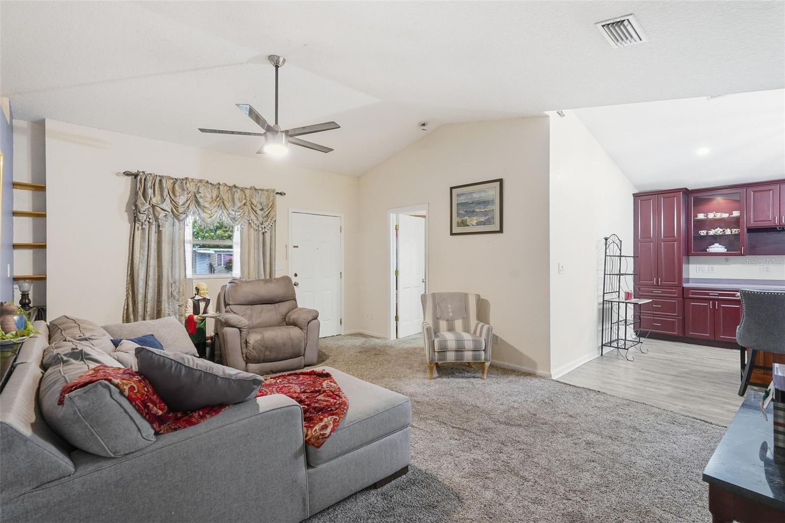 Image 9 of 56 For 2620 49th Avenue N