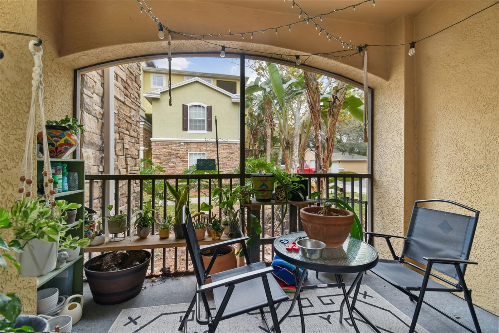 Image 10 of 95 For 10209 Courtney Palms Boulevard 101