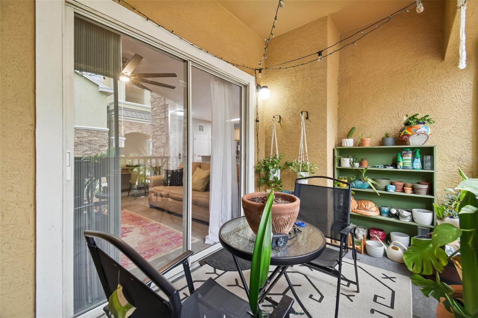 Image 11 of 95 For 10209 Courtney Palms Boulevard 101