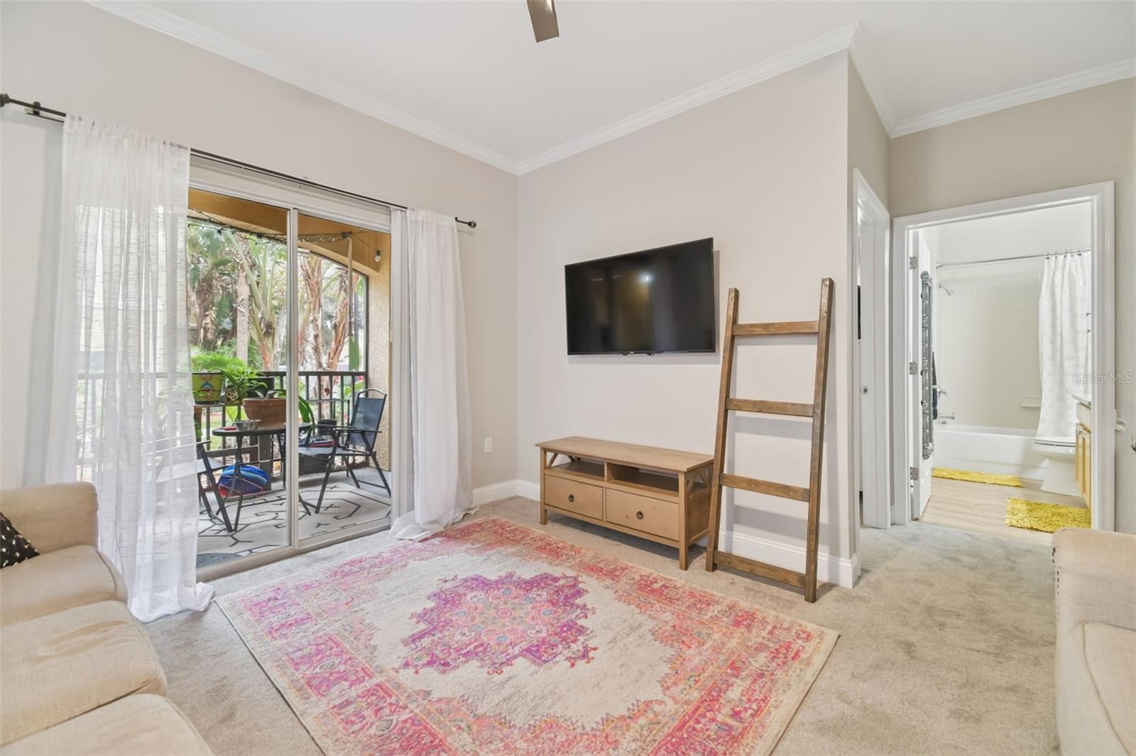 Image 12 of 95 For 10209 Courtney Palms Boulevard 101