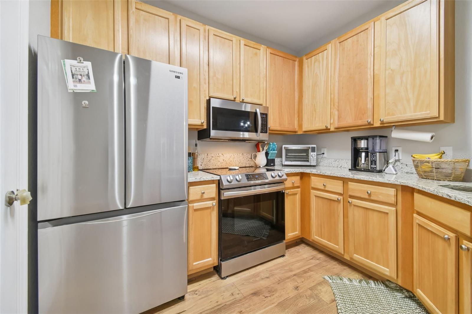 Image 16 of 95 For 10209 Courtney Palms Boulevard 101