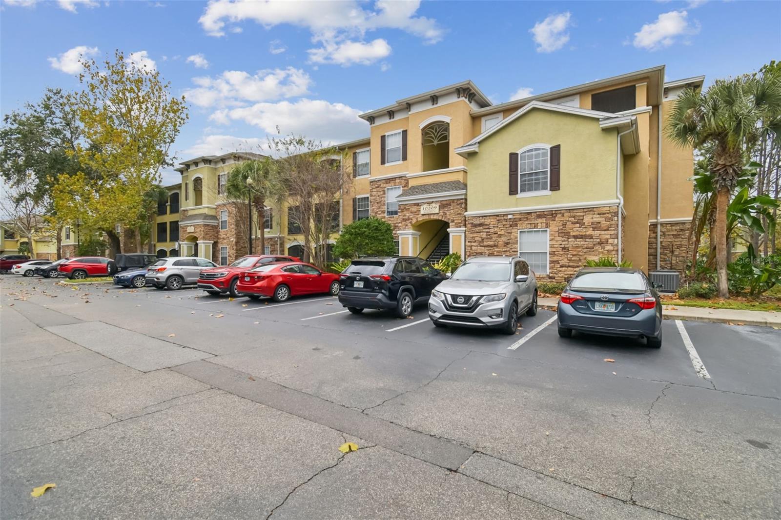 Image 3 of 95 For 10209 Courtney Palms Boulevard 101