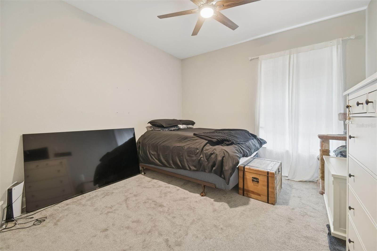 Image 31 of 95 For 10209 Courtney Palms Boulevard 101