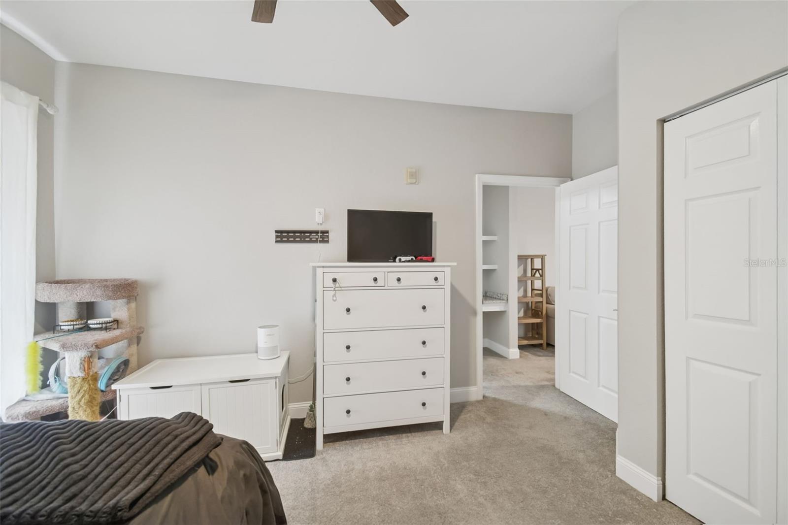 Image 32 of 95 For 10209 Courtney Palms Boulevard 101