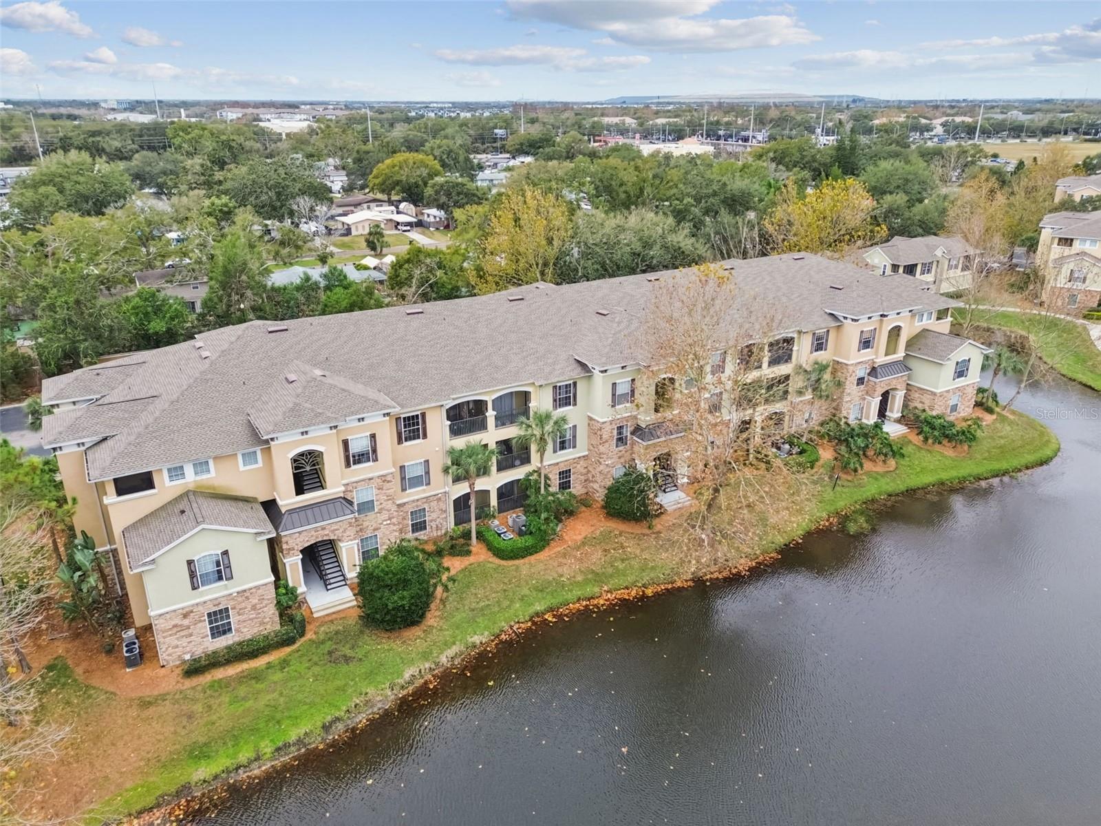 Image 44 of 95 For 10209 Courtney Palms Boulevard 101