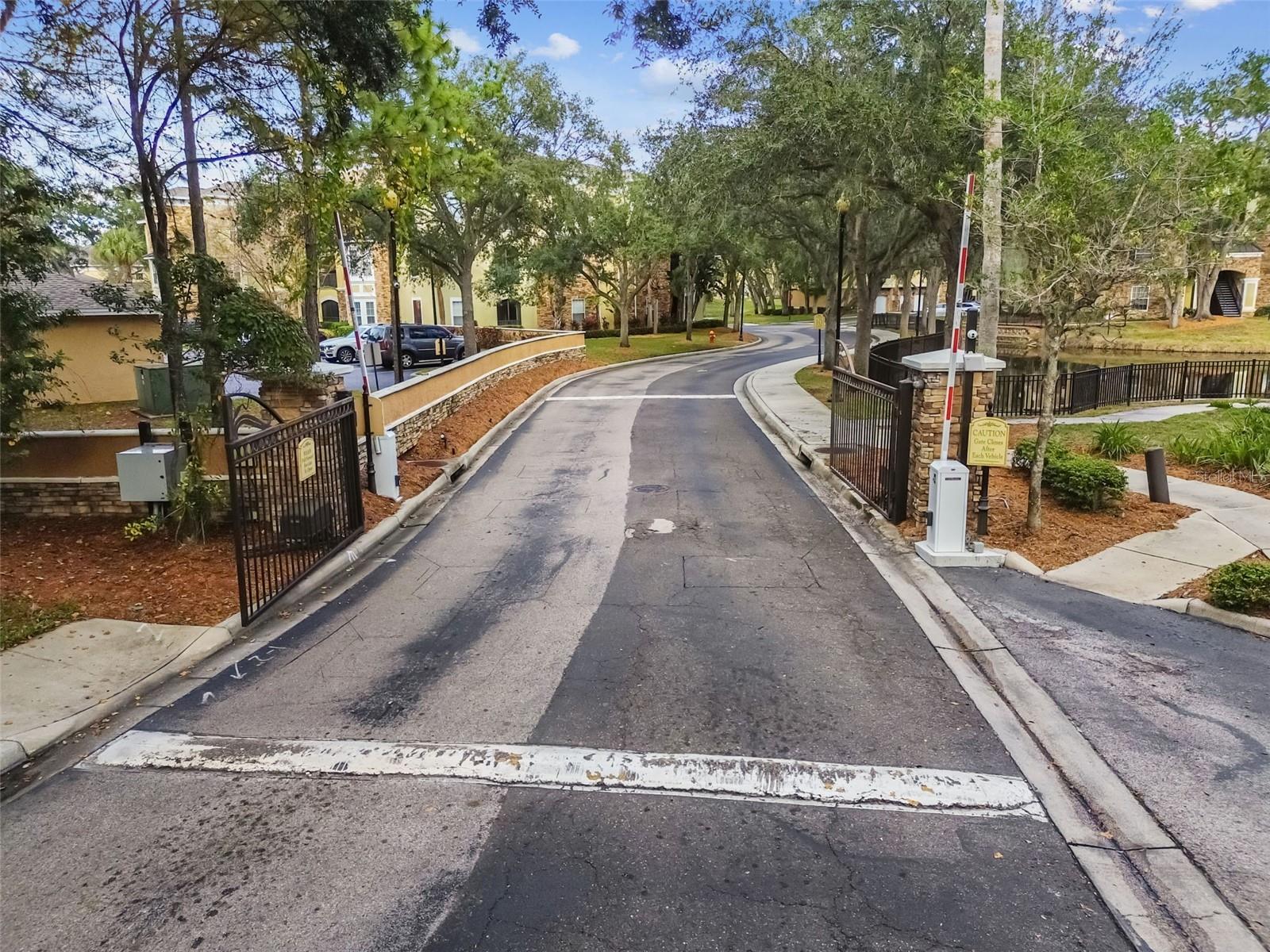 Image 59 of 95 For 10209 Courtney Palms Boulevard 101