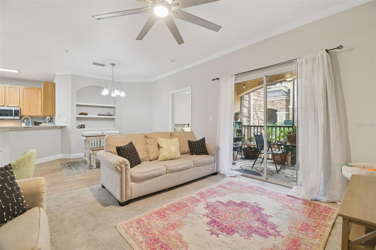 Image 7 of 95 For 10209 Courtney Palms Boulevard 101