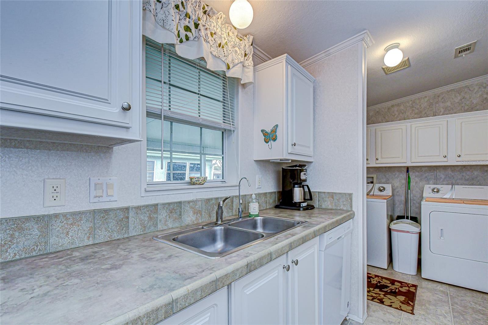 Image 14 of 69 For 3337 Dawns Dell