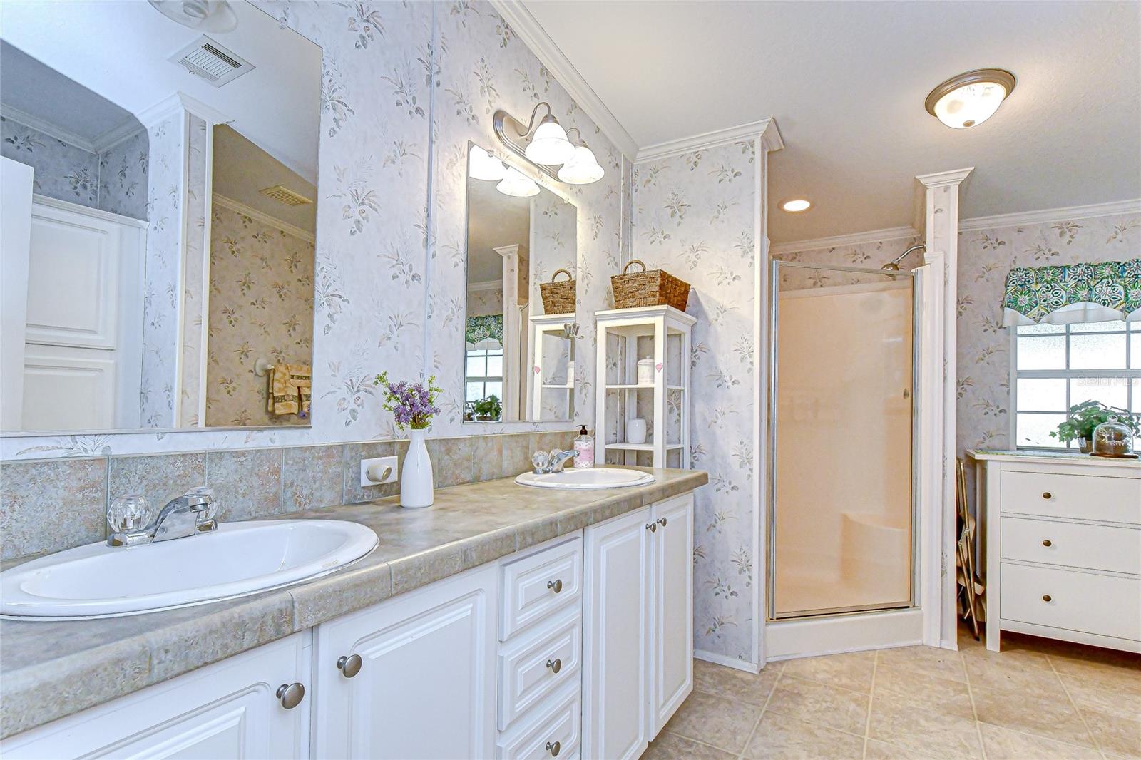 Image 22 of 69 For 3337 Dawns Dell