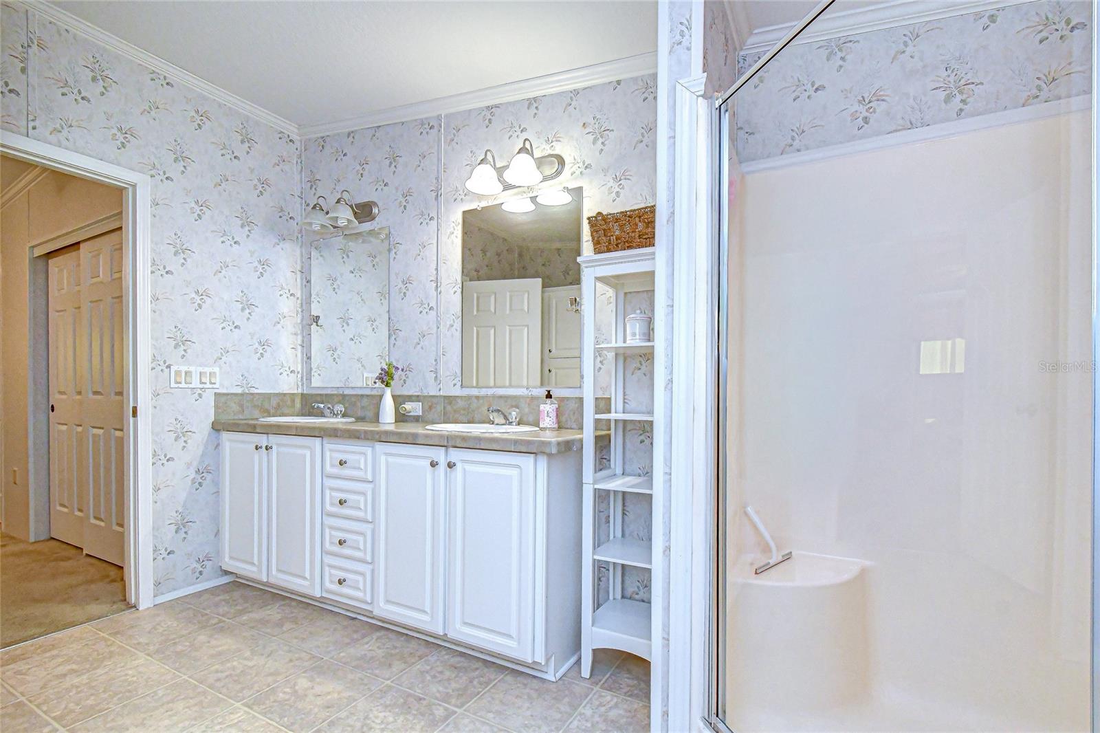 Image 24 of 69 For 3337 Dawns Dell