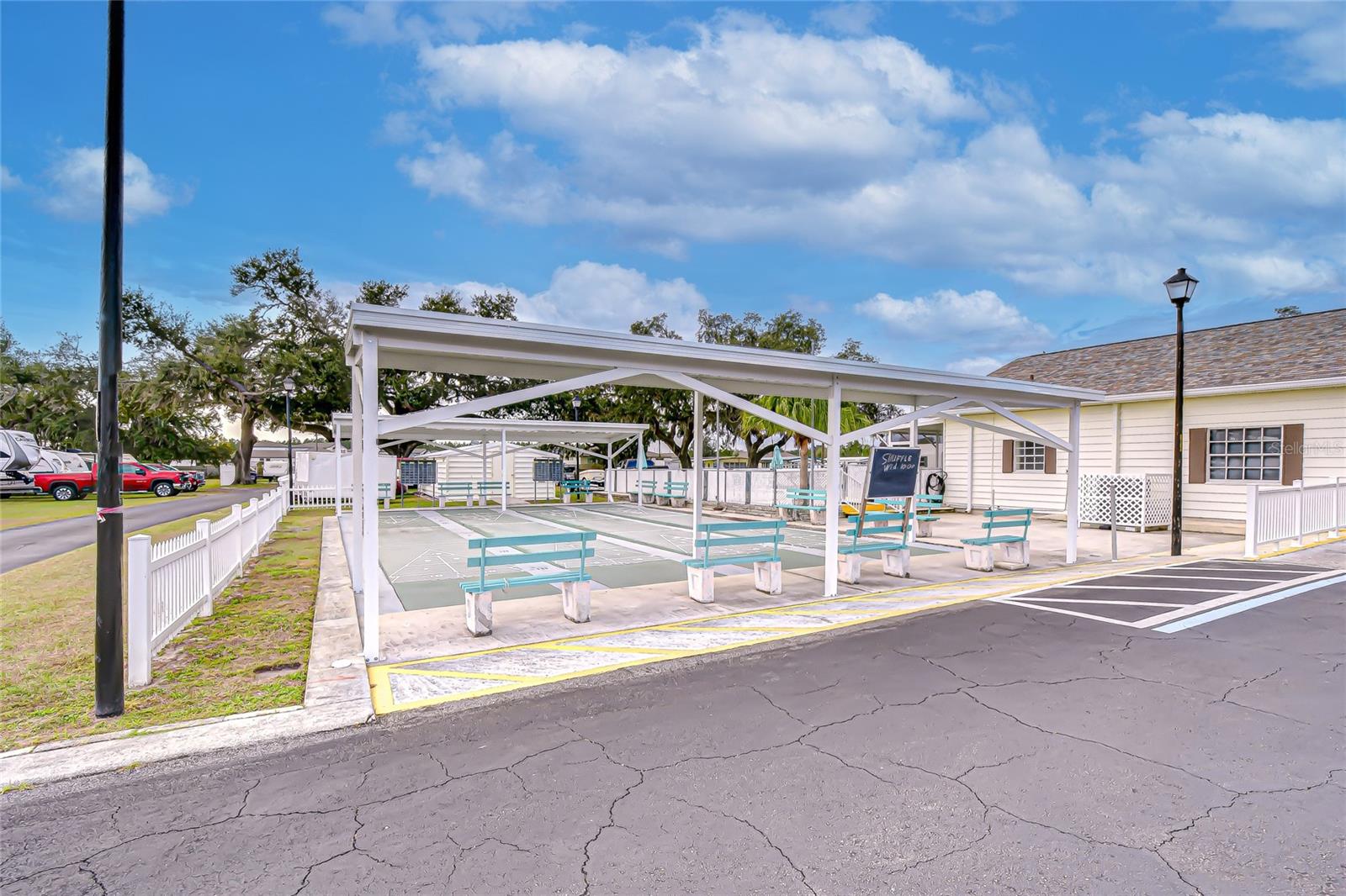 Image 58 of 69 For 3337 Dawns Dell