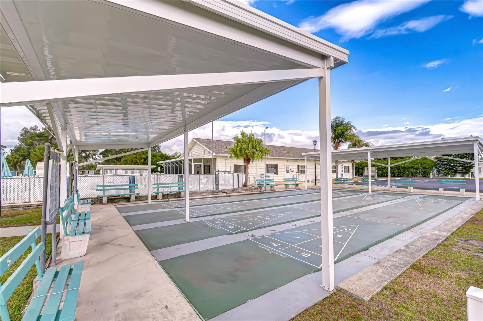 Image 64 of 69 For 3337 Dawns Dell