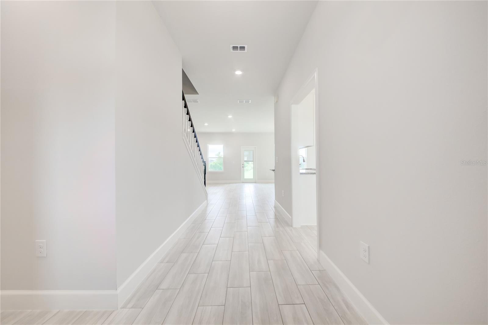 Image 10 of 25 For 16437 66th Lane East