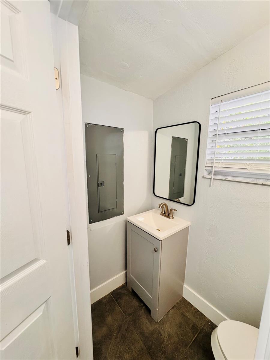 Image 13 of 28 For 2837 18th Avenue N