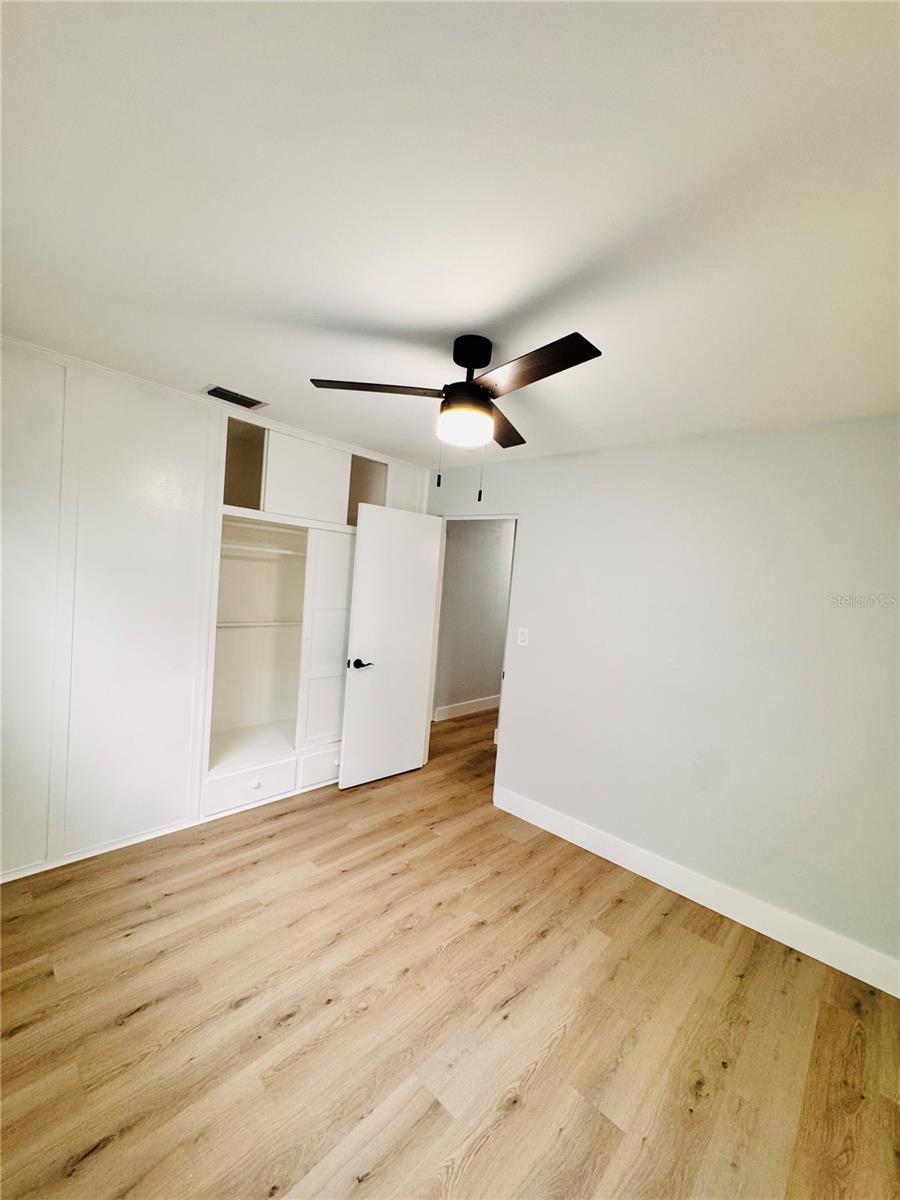 Image 21 of 28 For 2837 18th Avenue N