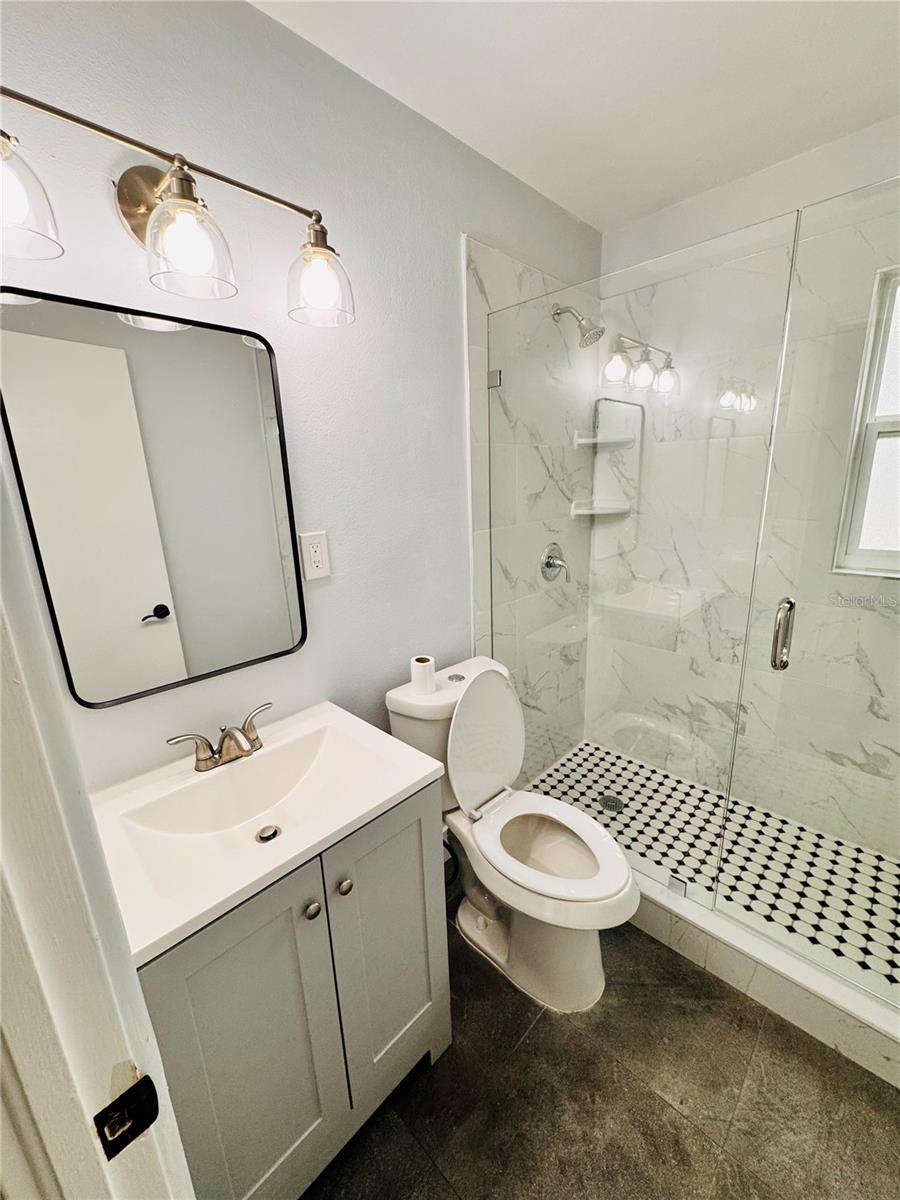 Image 23 of 28 For 2837 18th Avenue N