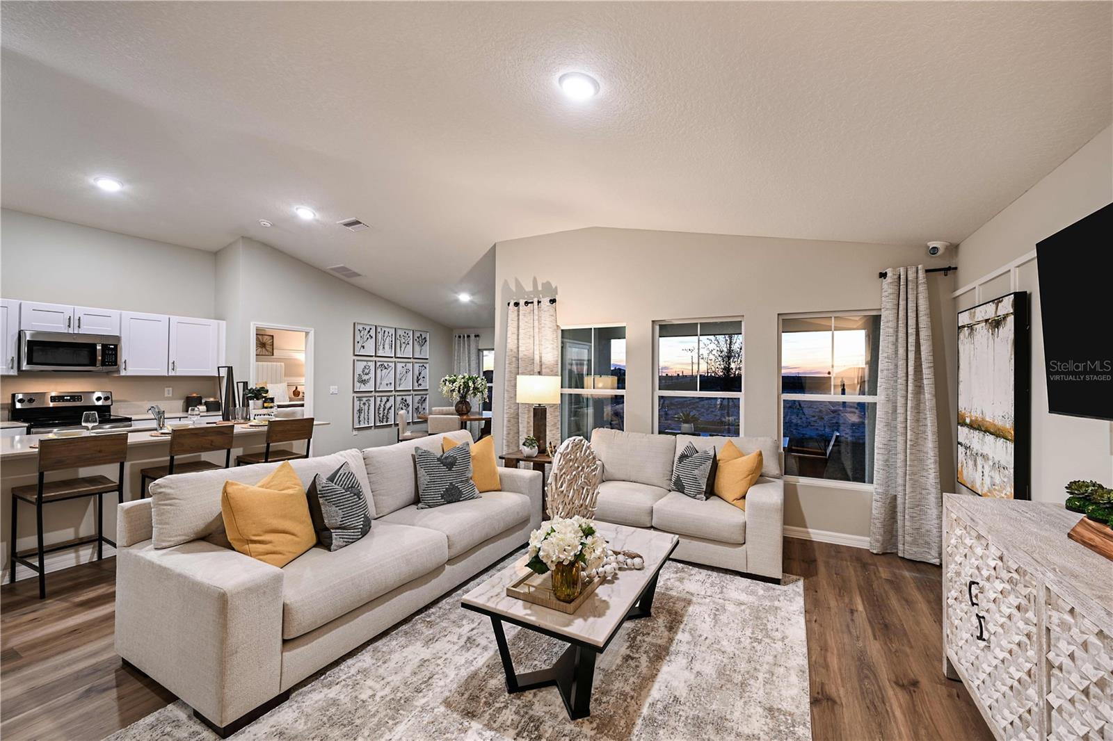 Image 13 of 23 For 1326 Palmeroy Road