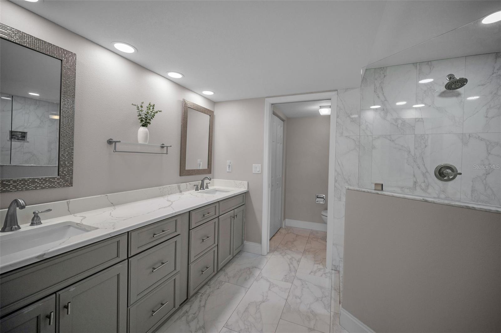 Image 34 of 47 For 55 Rogers Street 203