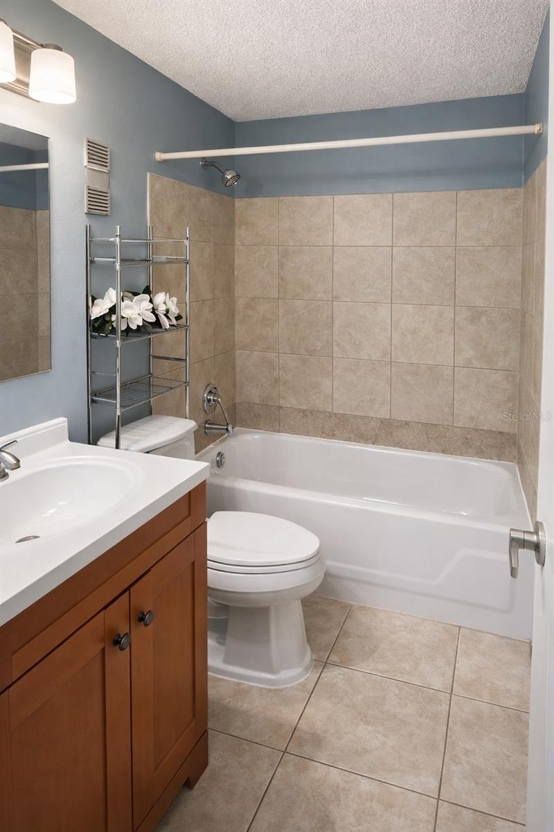 Image 9 of 11 For 7520 Needle Leaf Place 40