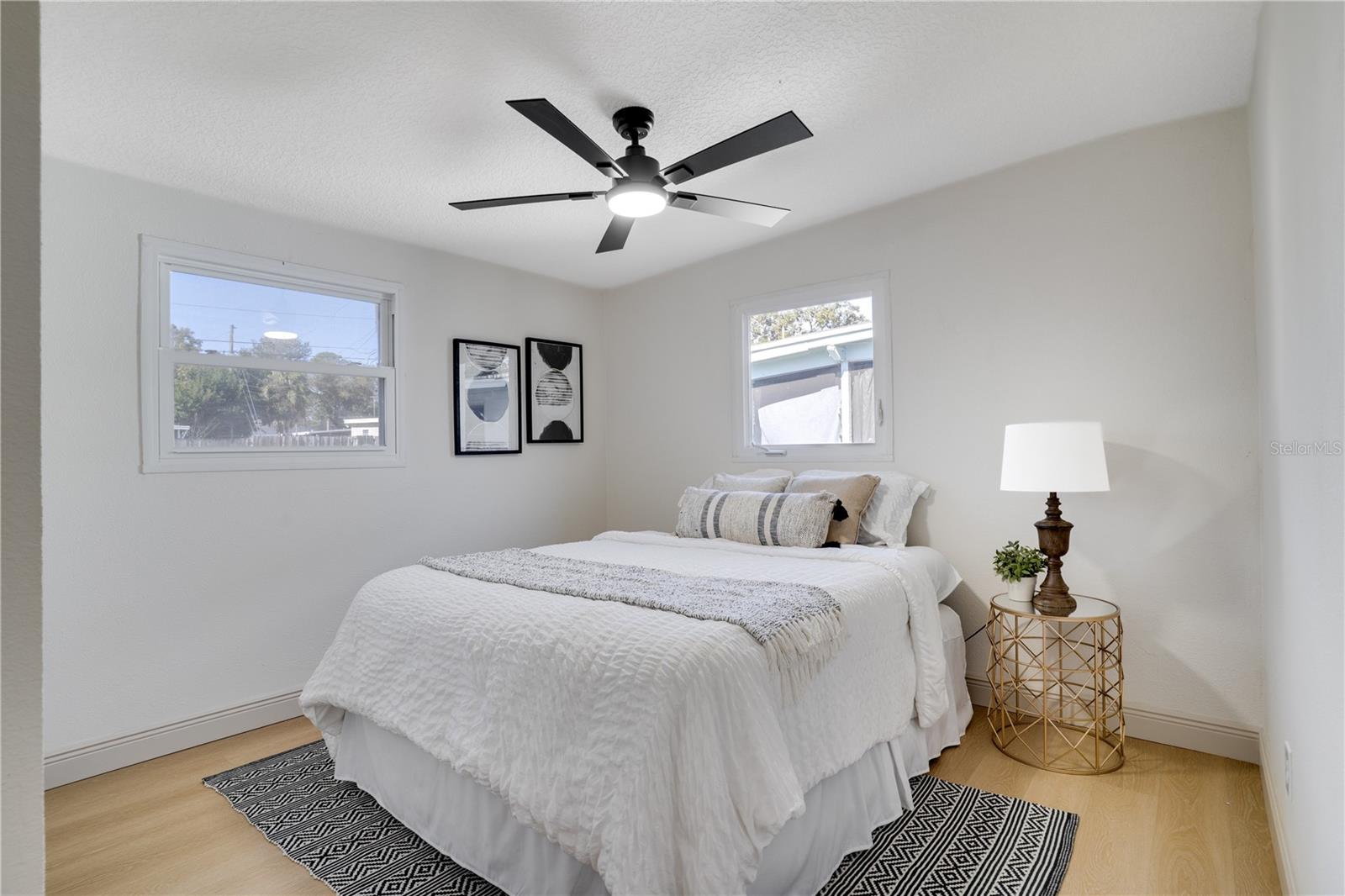 Listing photo id 9 for 12115 104th Street