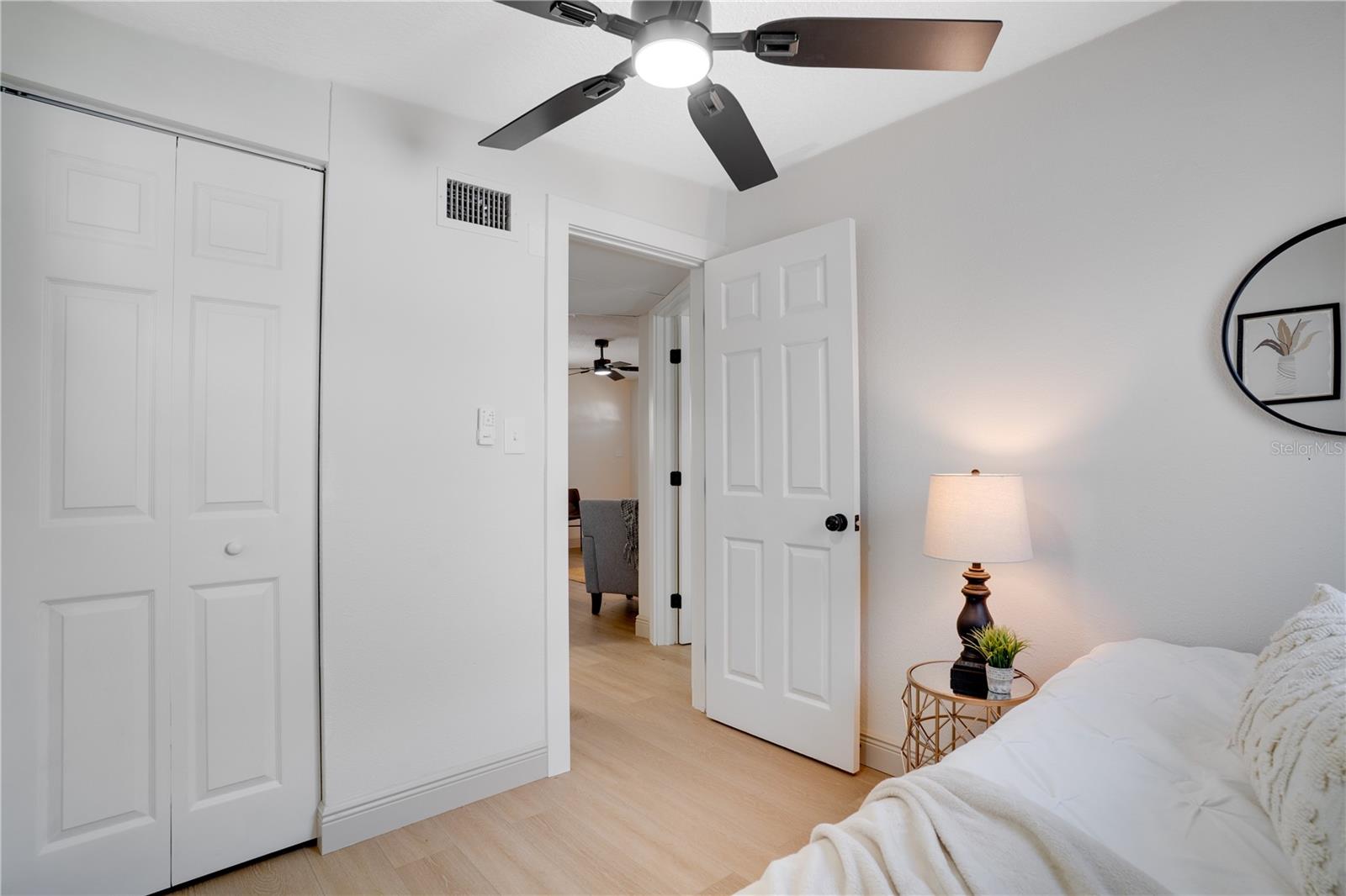 Listing photo id 13 for 12115 104th Street