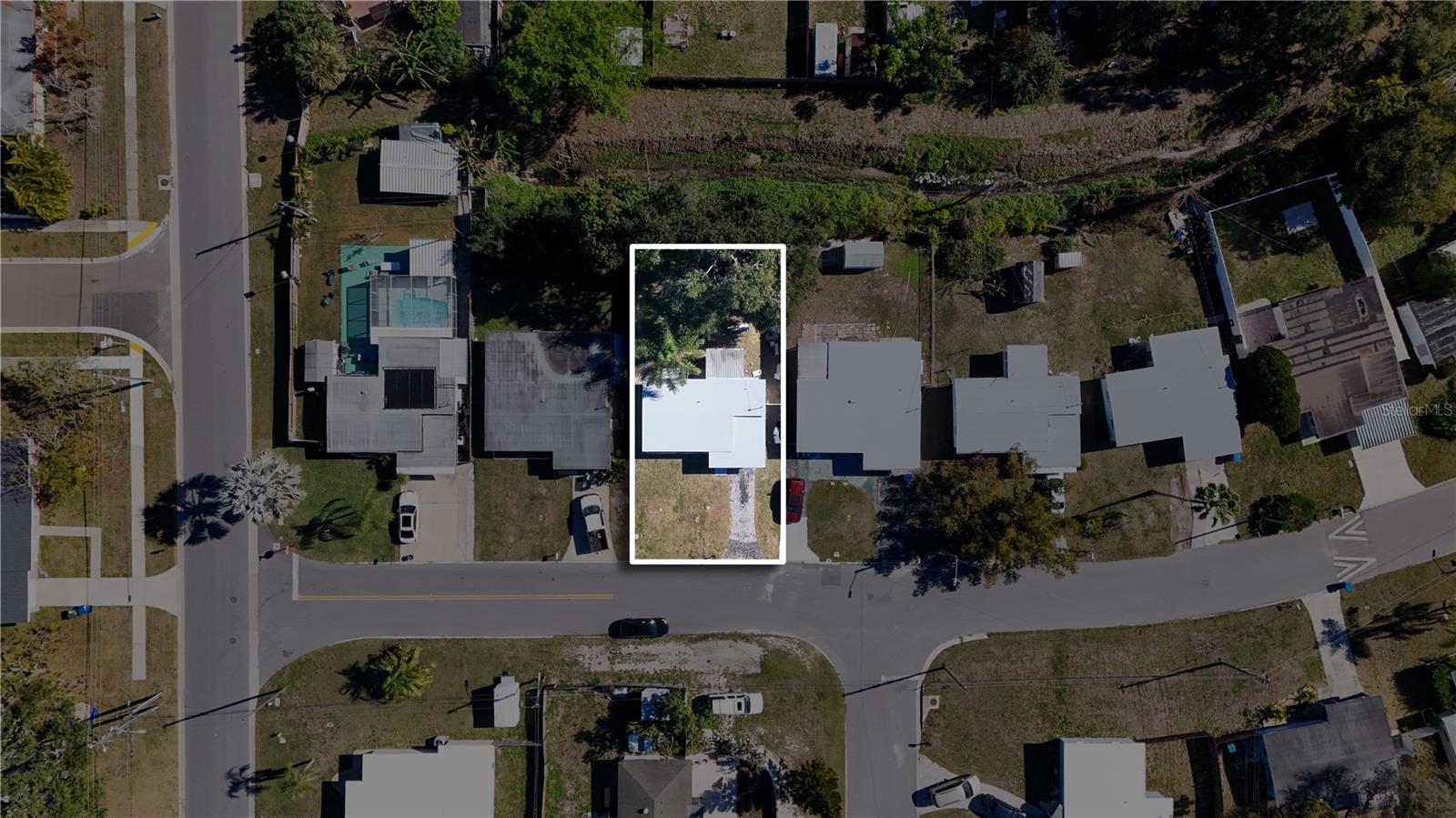 Listing photo id 15 for 12115 104th Street