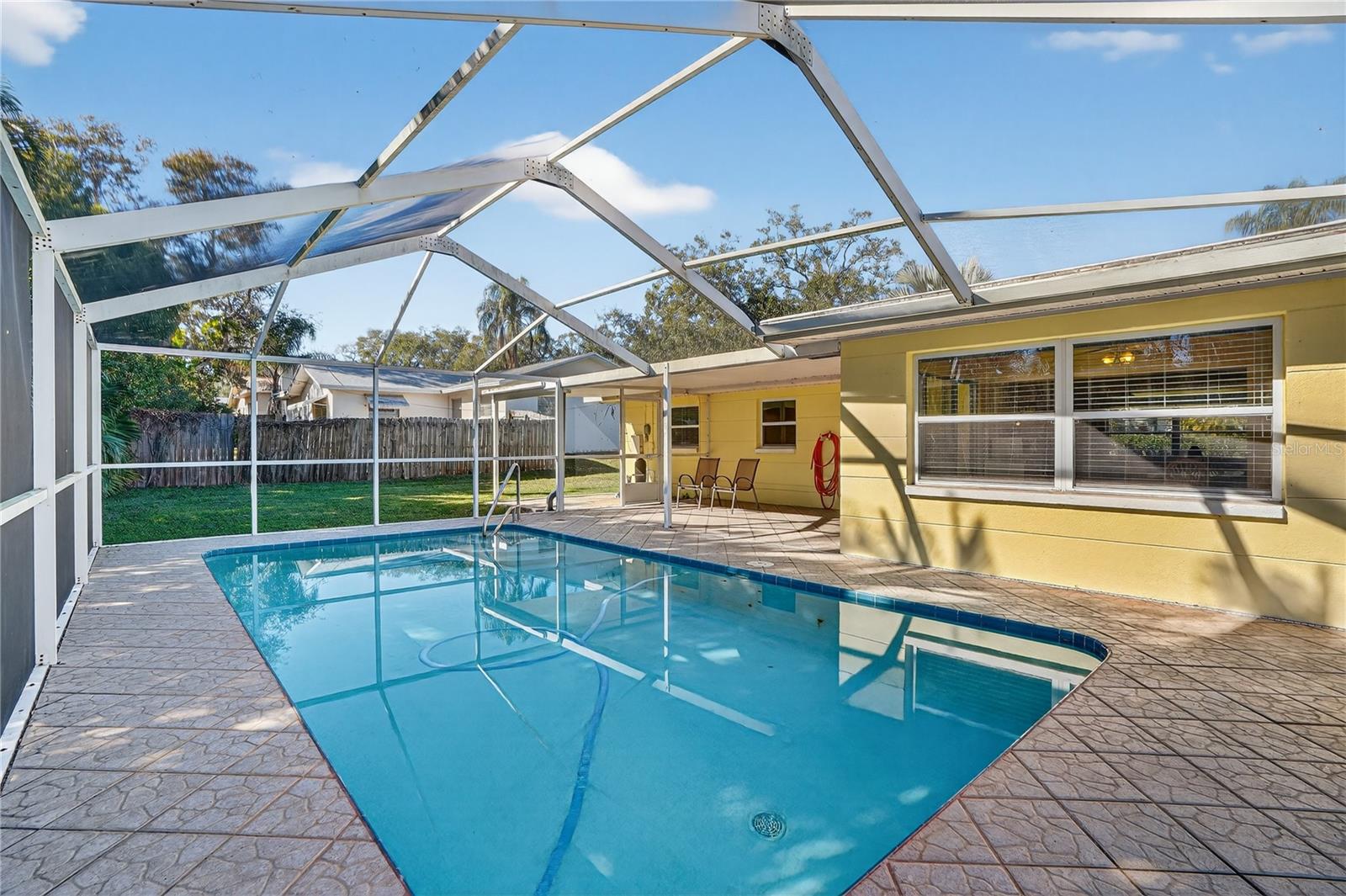 Image 25 of 39 For 2962 8th Avenue Sw