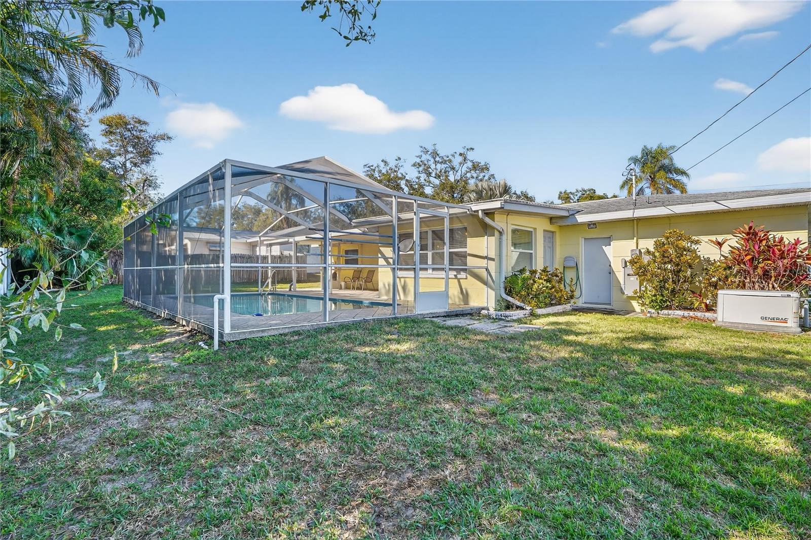 Image 29 of 39 For 2962 8th Avenue Sw