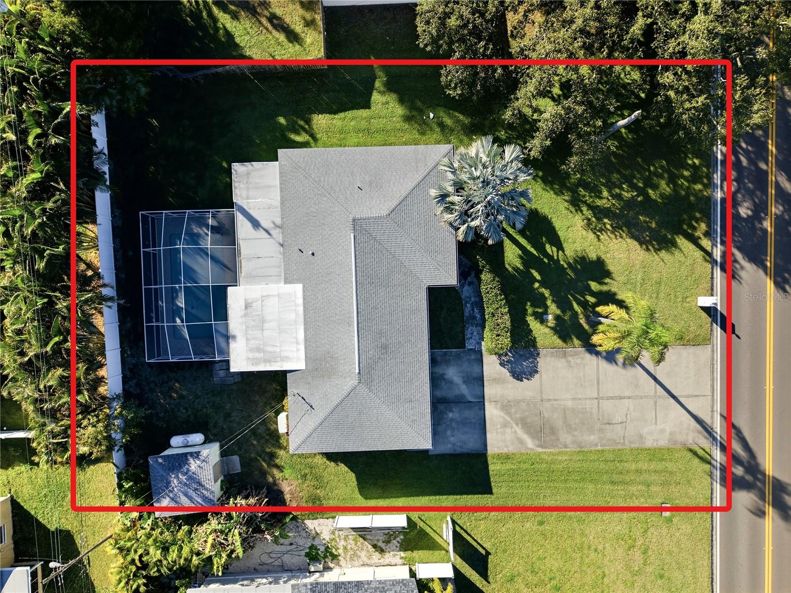 Image 32 of 39 For 2962 8th Avenue Sw