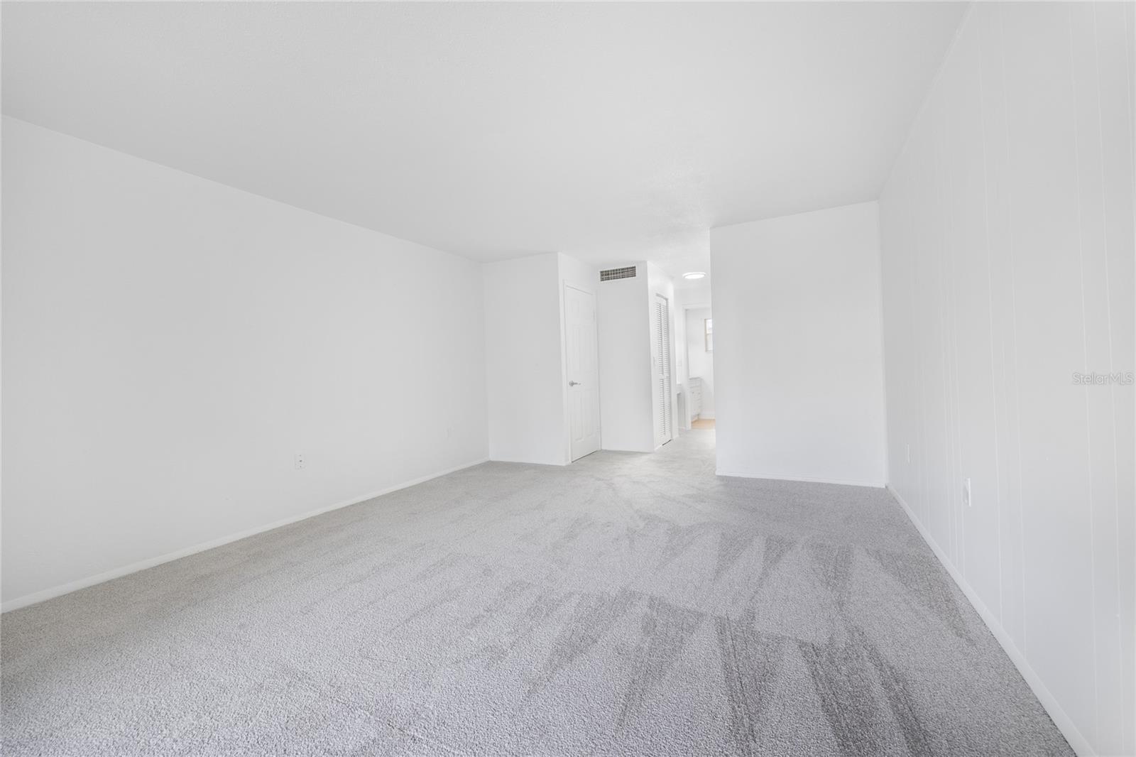 Image 19 of 38 For 711 75th Street 106