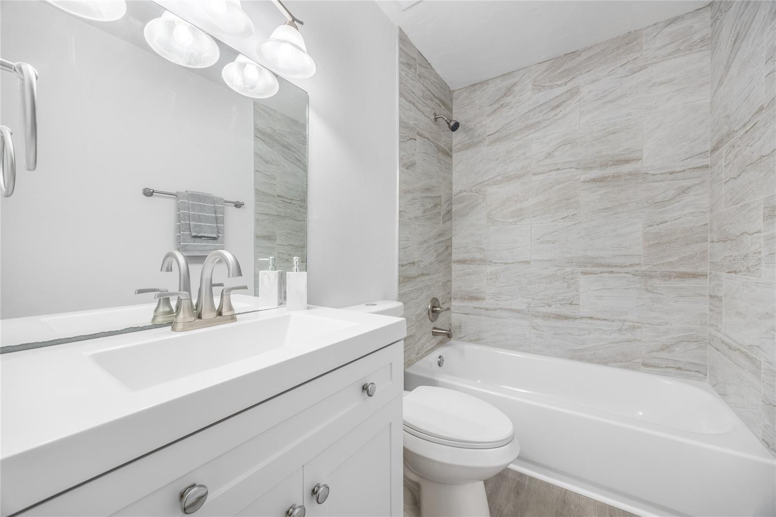 Image 31 of 38 For 711 75th Street 106