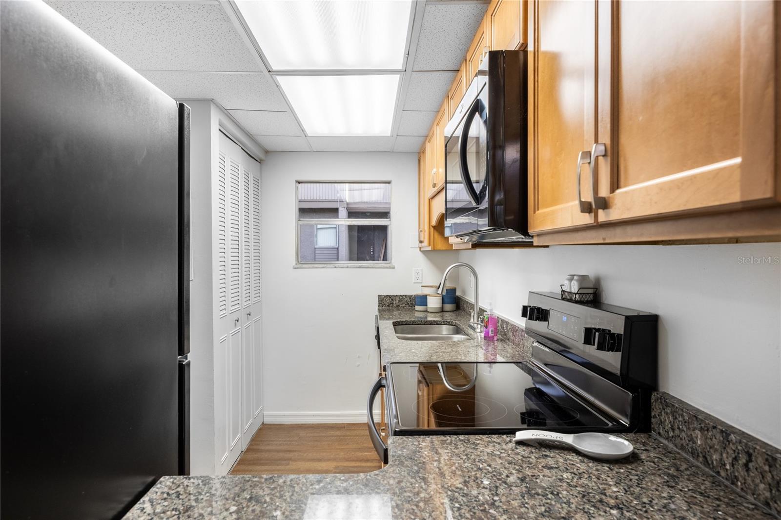 Image 6 of 38 For 711 75th Street 106