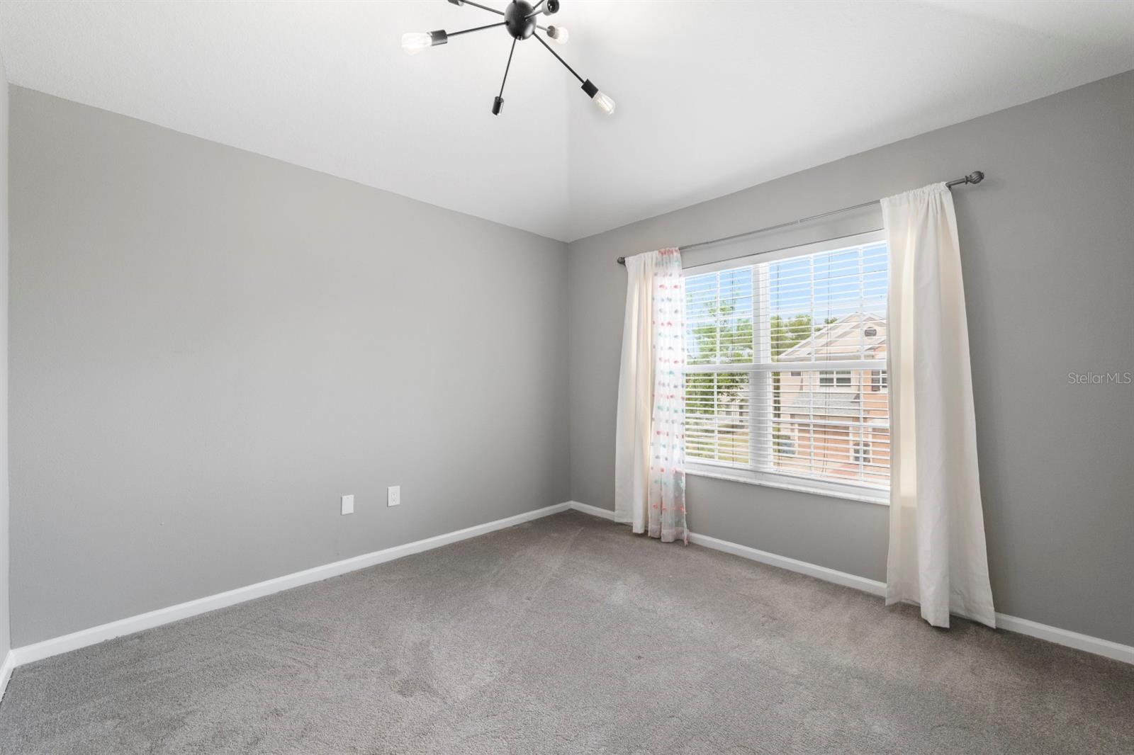 Image 22 of 34 For 26532 Castleview Way