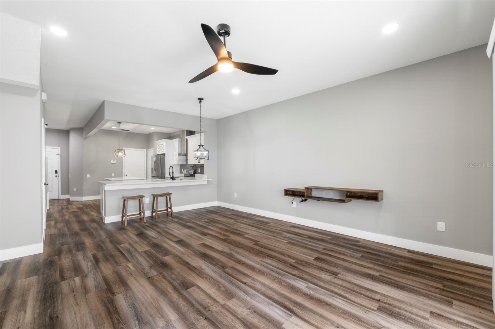 Image 5 of 34 For 26532 Castleview Way