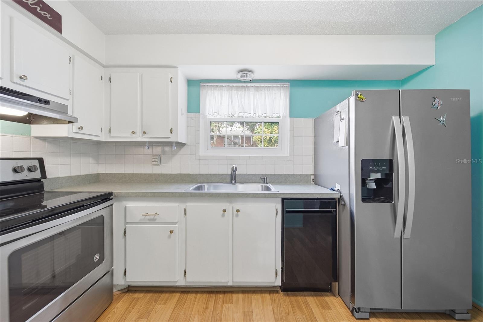 Image 11 of 28 For 3585 41st Terrace S 225