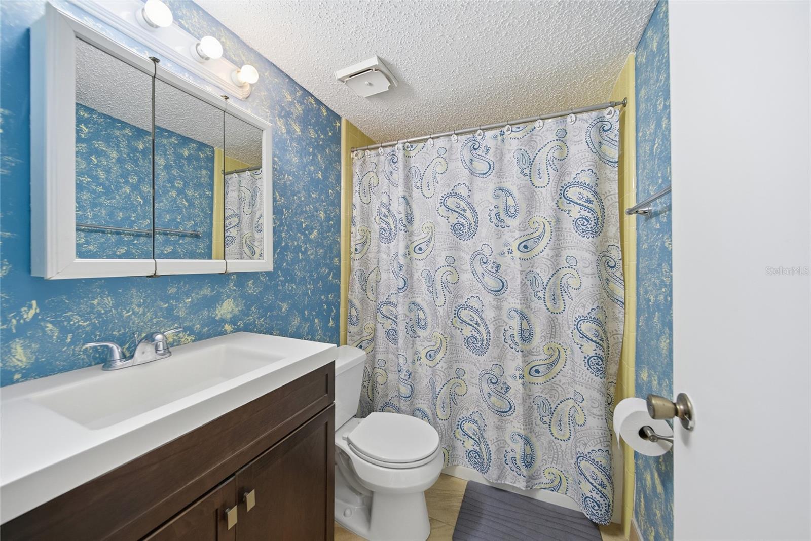 Image 15 of 28 For 3585 41st Terrace S 225