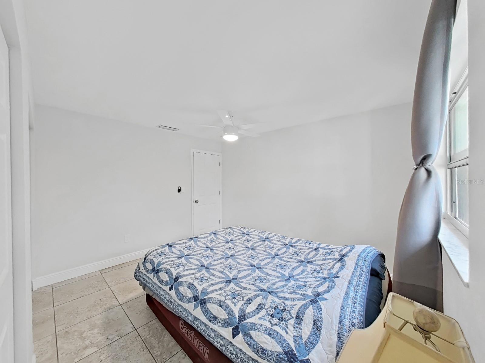 Image 19 of 21 For 2501 Harn Boulevard H39