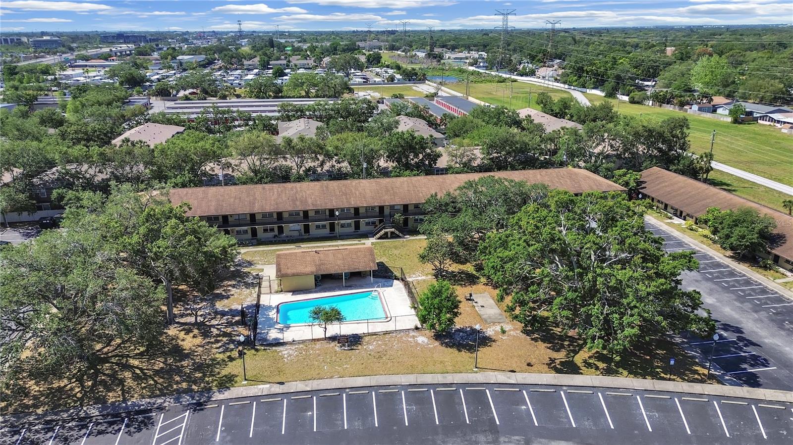 Image 21 of 21 For 2501 Harn Boulevard H39