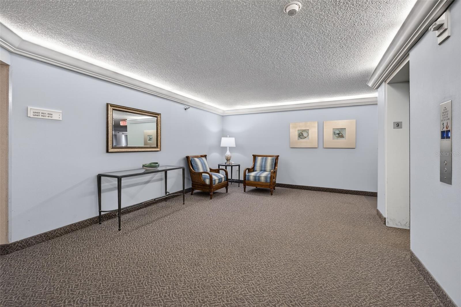 Image 32 of 44 For 690 Island Way 911