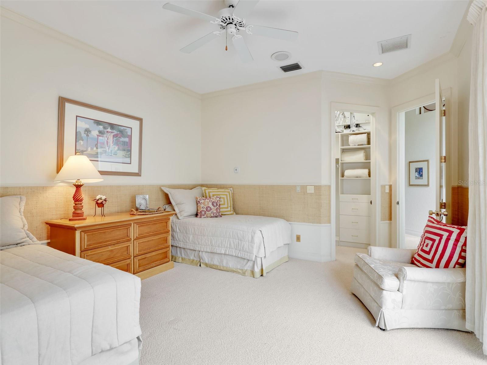 Image 40 of 84 For 6320 Burnham Road