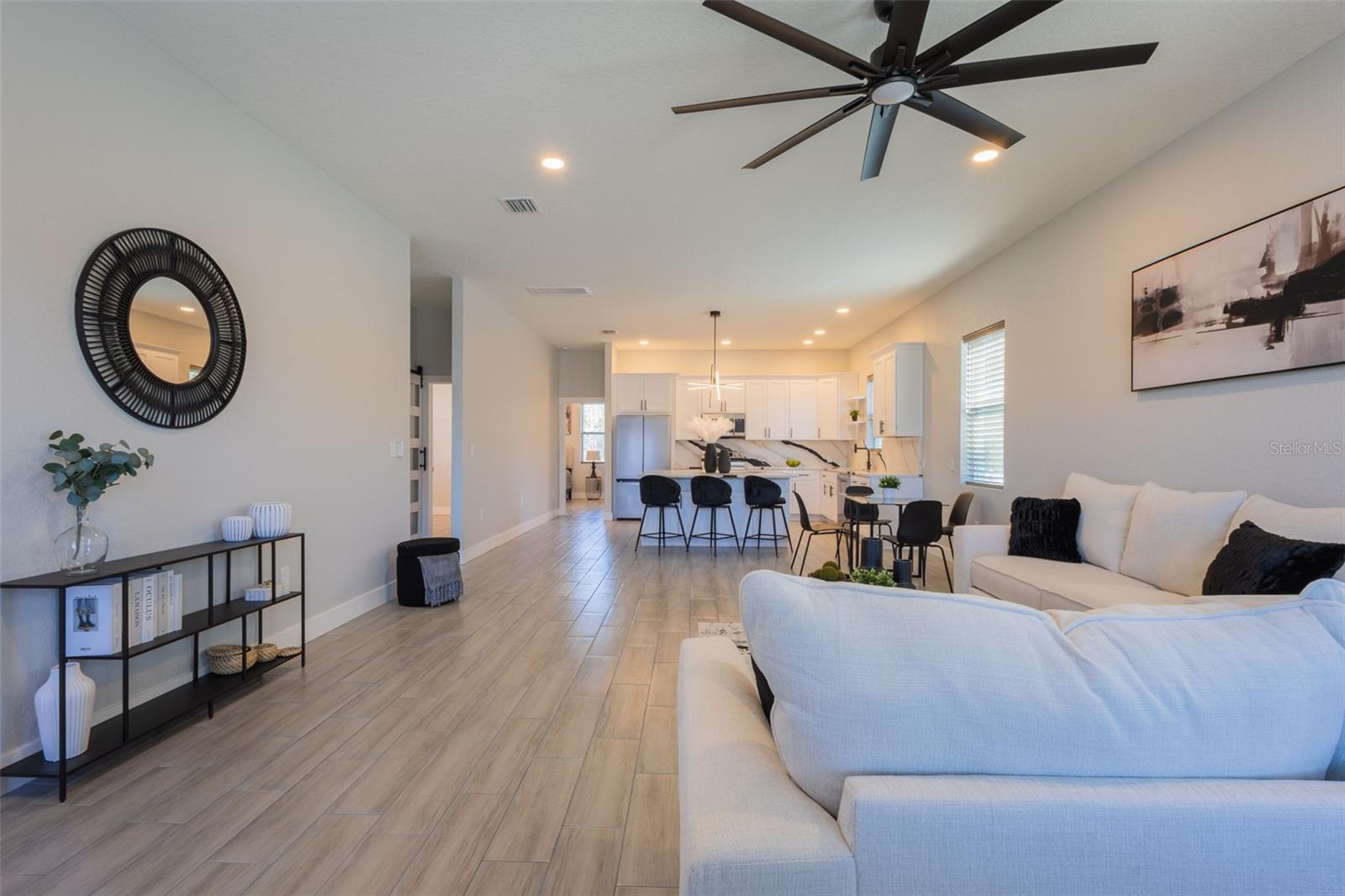 Image 11 of 51 For 9912 Golden Loop