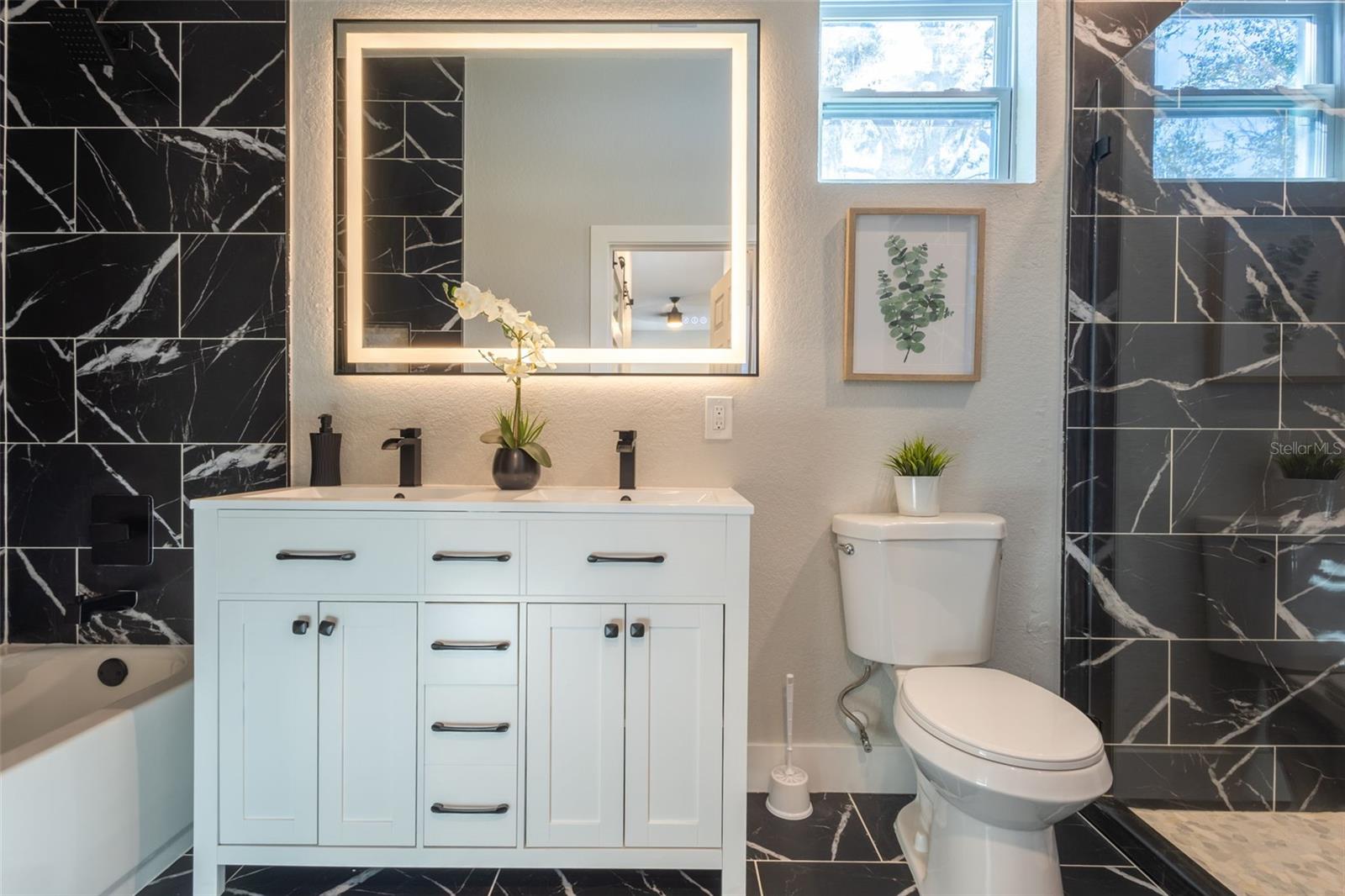 Image 24 of 51 For 9912 Golden Loop