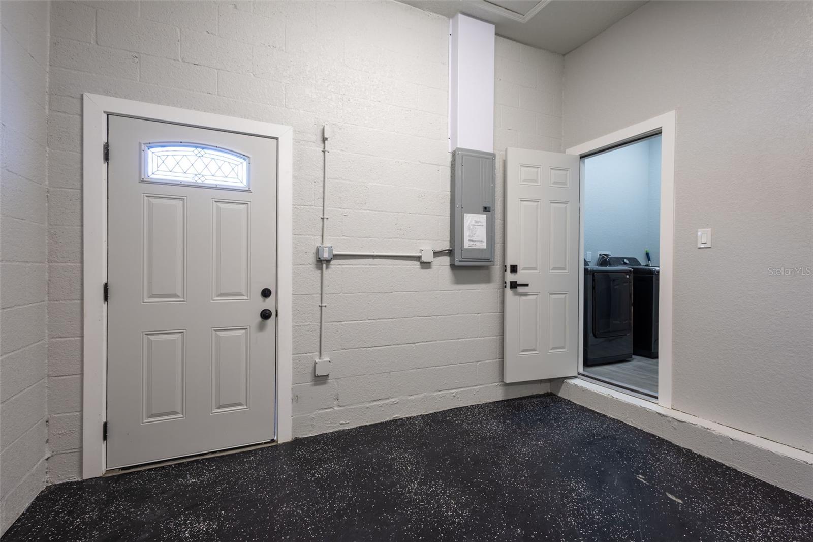 Image 39 of 51 For 9912 Golden Loop