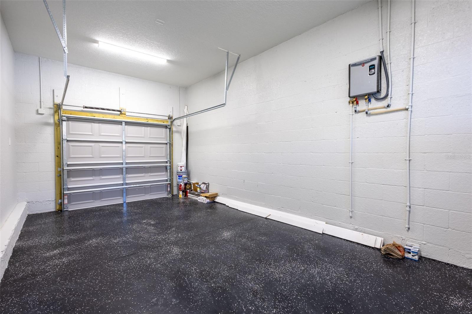 Image 41 of 51 For 9912 Golden Loop