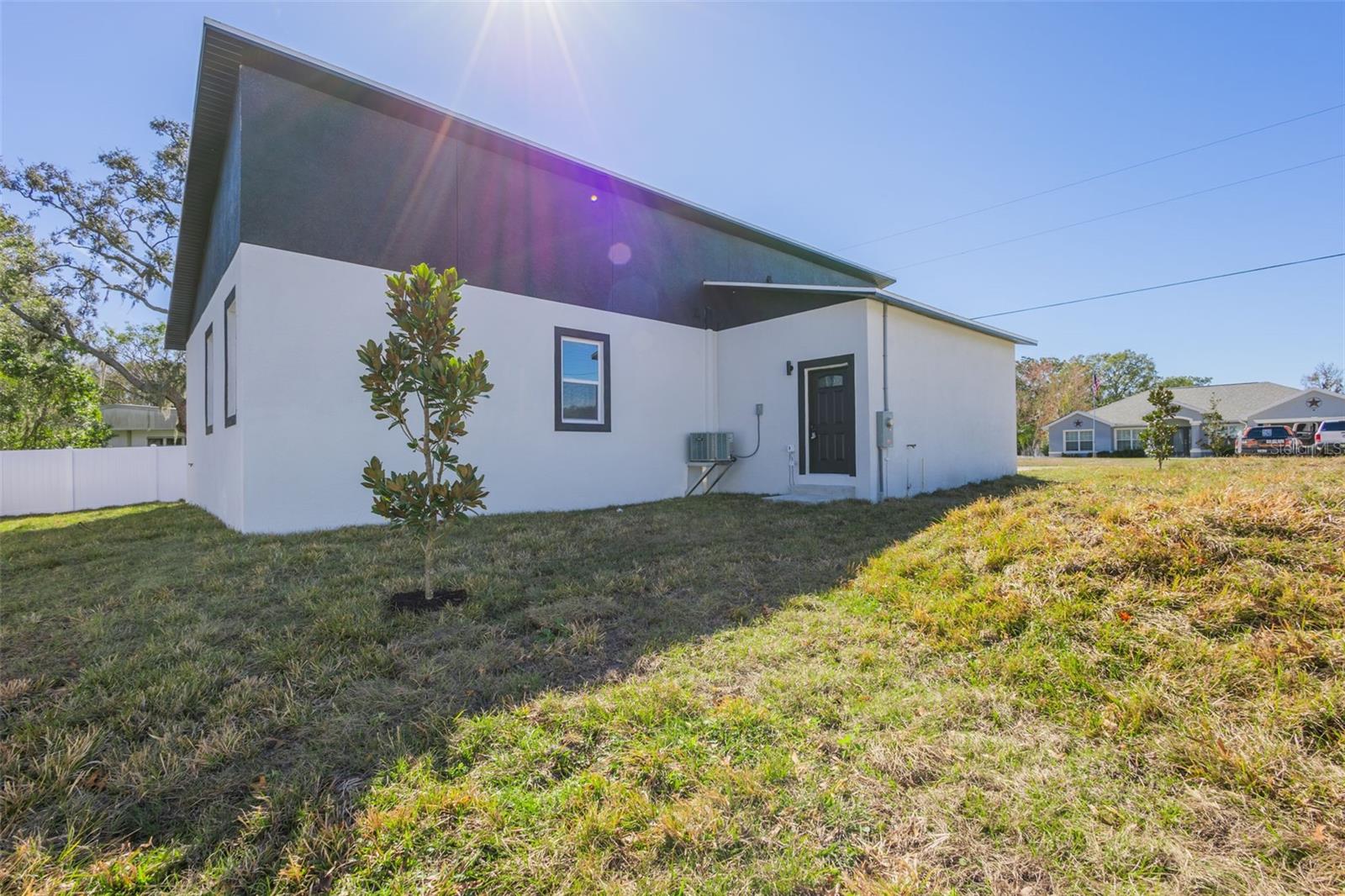 Image 43 of 51 For 9912 Golden Loop