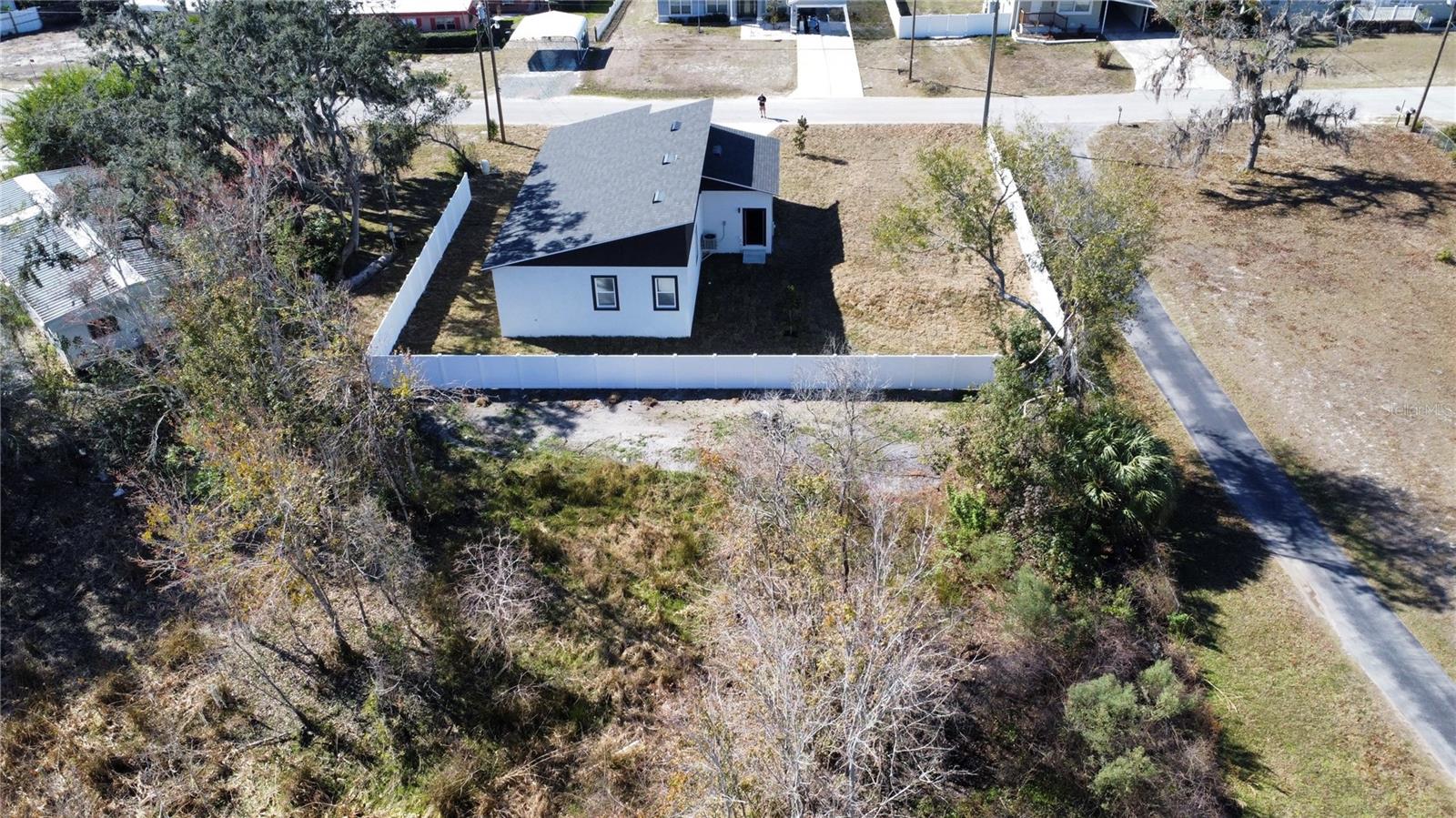 Image 50 of 51 For 9912 Golden Loop