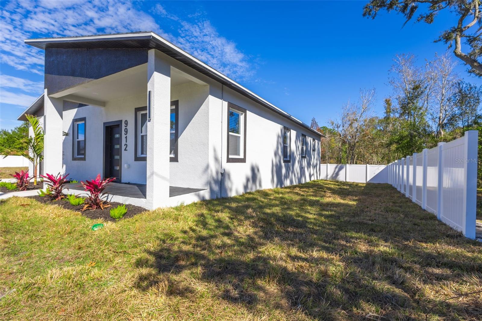 Image 8 of 51 For 9912 Golden Loop